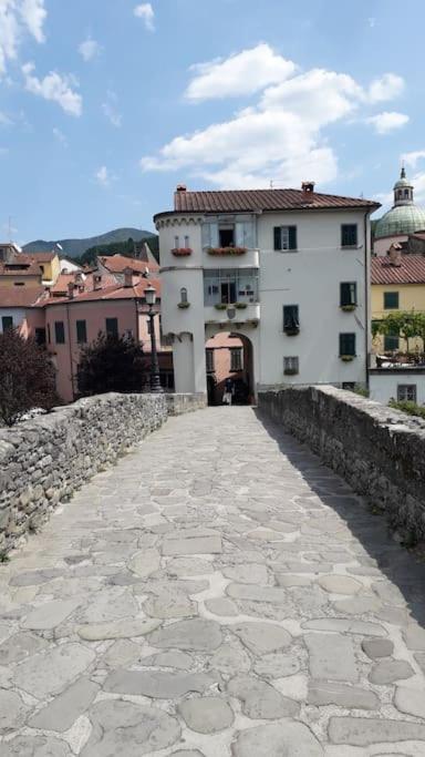 Casa Vacanze La Cicala Pontremoli Exterior photo